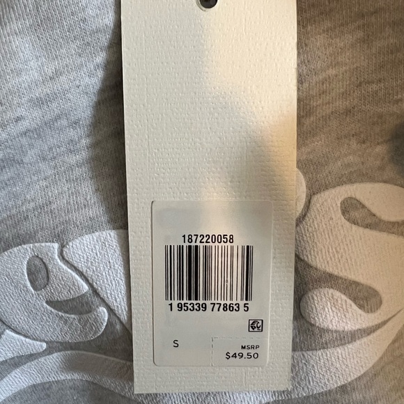 42-NWT Levi’s Crewneck Heather Gray - Picture 3 of 4